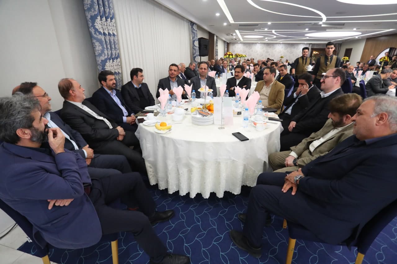 	نشست سالانه کارآفرینان برتر استان همدان 